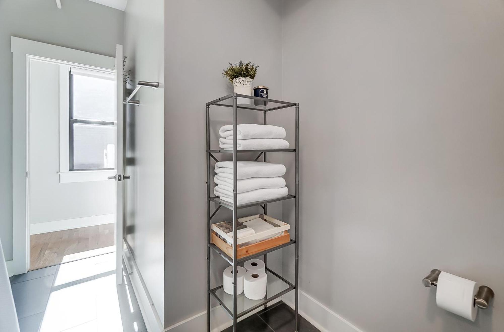 Sunny Downtown Apartment, Walk To Washington Park! سينسيناتي المظهر الخارجي الصورة